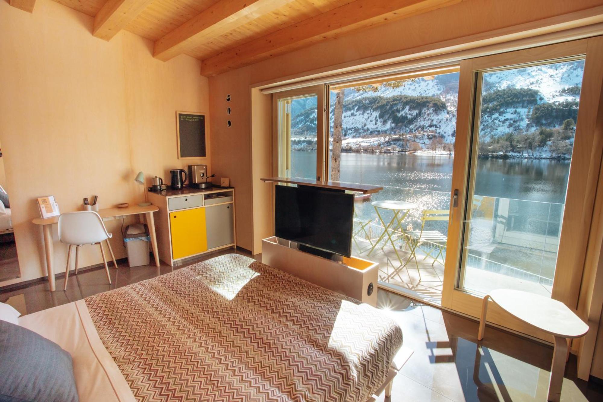 La Presentosa Sul Lago Villalago 外观 照片