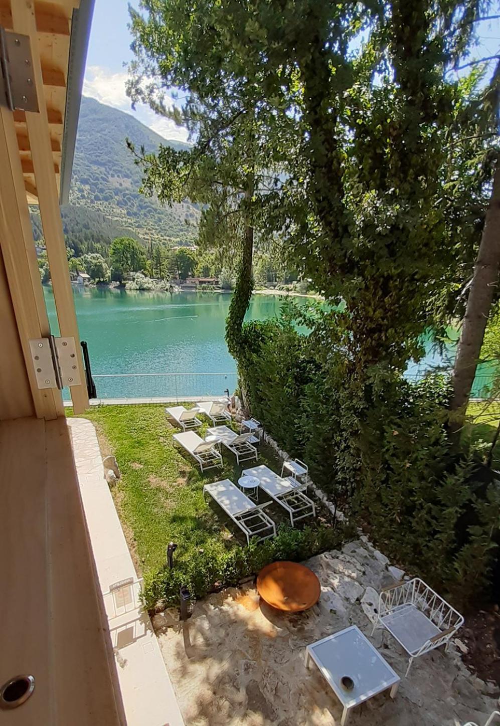 La Presentosa Sul Lago Villalago 外观 照片